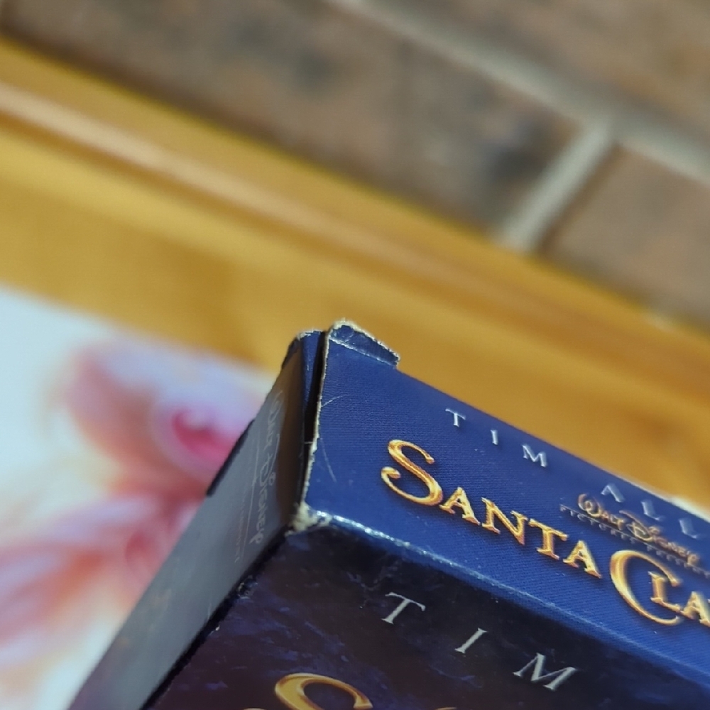 Walt Disney Santa Clause 2 VHS Tape- Tim Allen - Picture 9 of 11